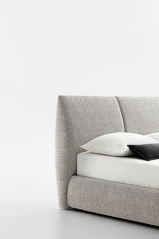 Изголовье кровати Olsen, Ennerev, в светло-серой обивке: две части, крупный план