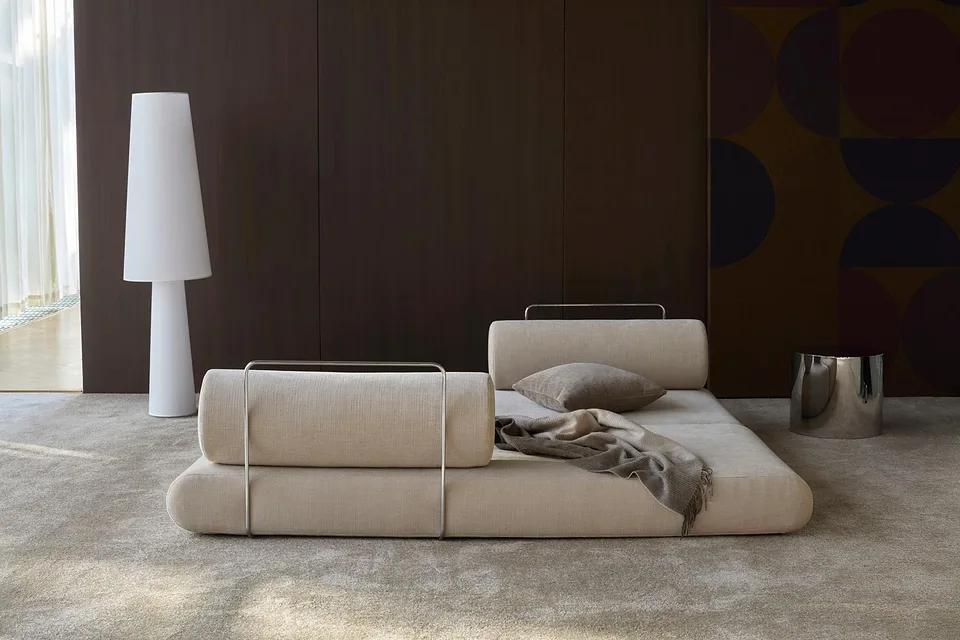 Кушетка Circlus Daybed With Round Cushions, Innovation Living, в интерьере