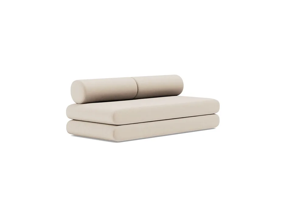 Кушетка Circlus Daybed With Round Cushions, Innovation Living, в положении дивана — вид в три четверти