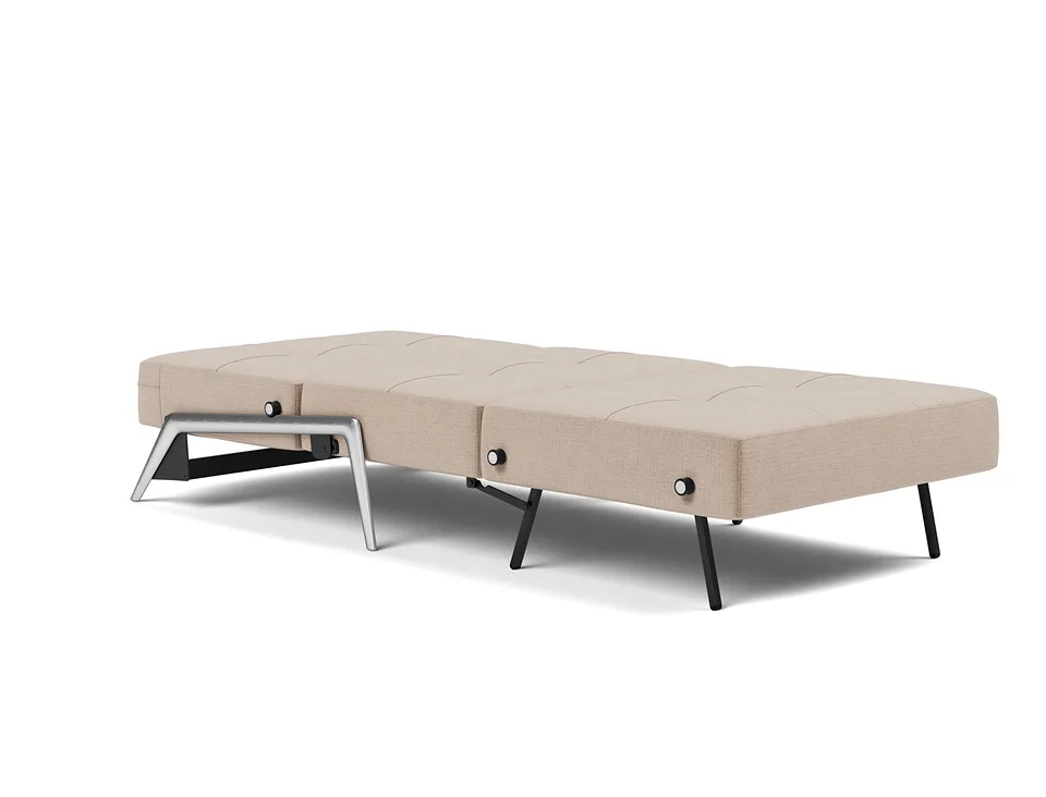 Кресло-кровать Cubed 90 Alu Chair, Innovation Living, в разложенном виде — вид в три четверти