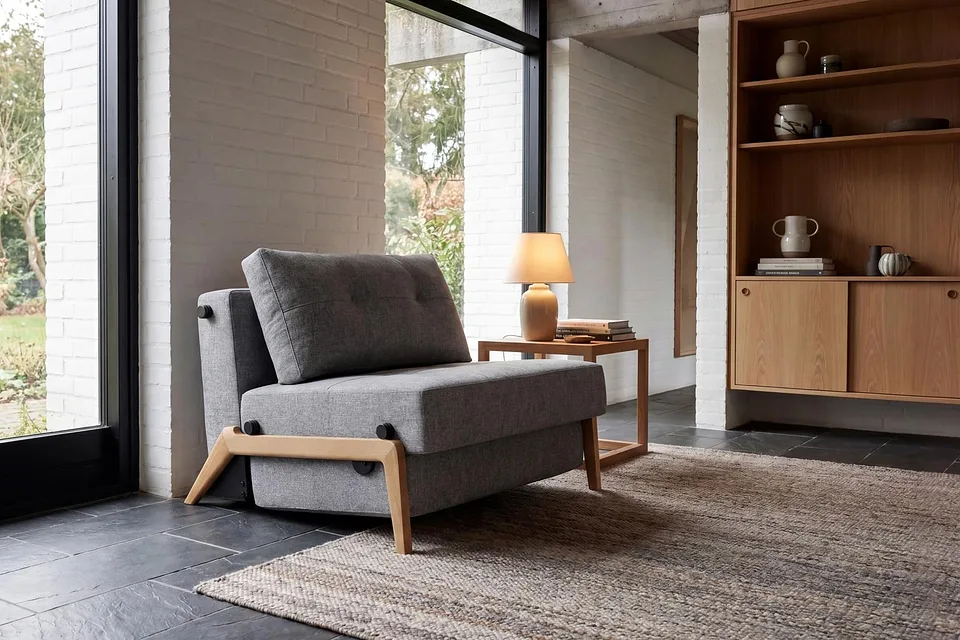 Кресло-кровать Cubed 90 Wood Chair, Innovation Living, в интерьере