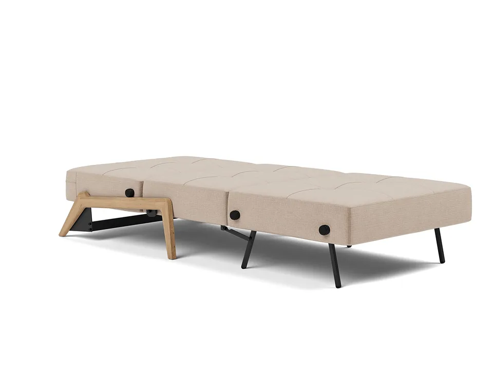Кресло-кровать Cubed 90 Wood Chair, Innovation Living, в разложенном виде — вид в три четверти