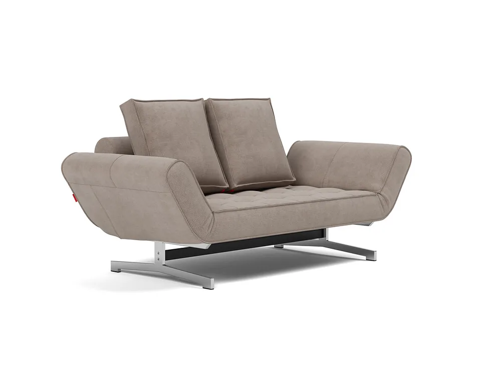 Кушетка Ghia Chrome Daybed, Innovation Living, в положении дивана — вид в три четверти