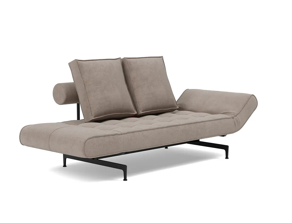 Кушетка Ghia Laser Daybed, Innovation Living, в положении для отдыха — вид в три четверти