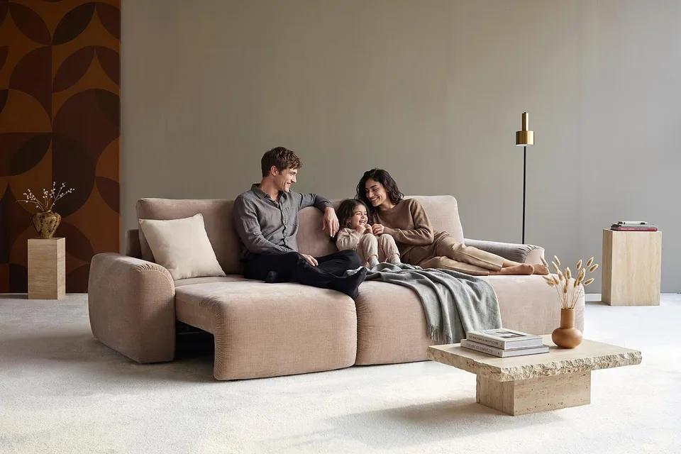 Диван-кровать Norum Sofa Bed Chaise With Chunky Arms, Innovation Living, в интерьере