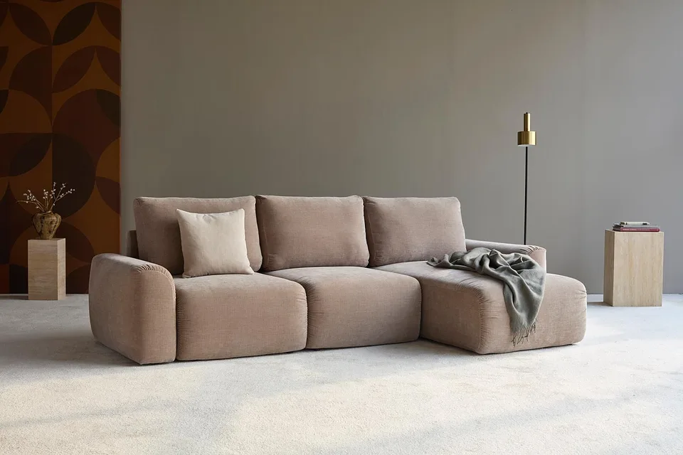 Диван-кровать Norum Sofa Bed Chaise With Chunky Arms, Innovation Living, в интерьере