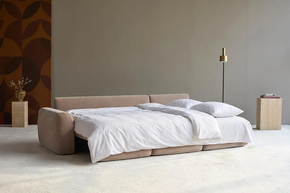 Диван-кровать Norum Sofa Bed Chaise With Chunky Arms, Innovation Living, в интерьере