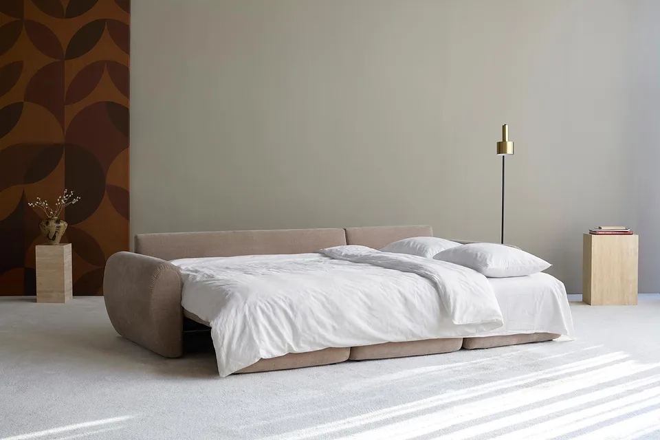 Диван-кровать Norum Sofa Bed Chaise With Curve Arms, Innovation Living, в интерьере