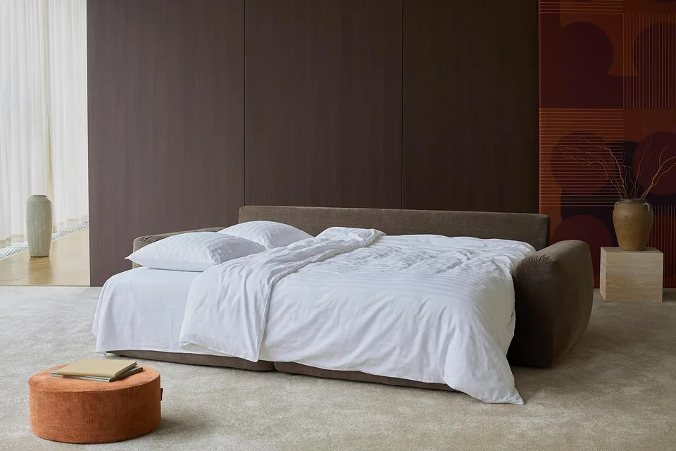 Диван-кровать Norum Sofa Bed With Chunky Arms, Innovation Living, в интерьере