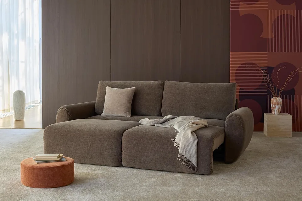 Диван-кровать Norum Sofa Bed With Curve Arms, Innovation Living, в интерьере
