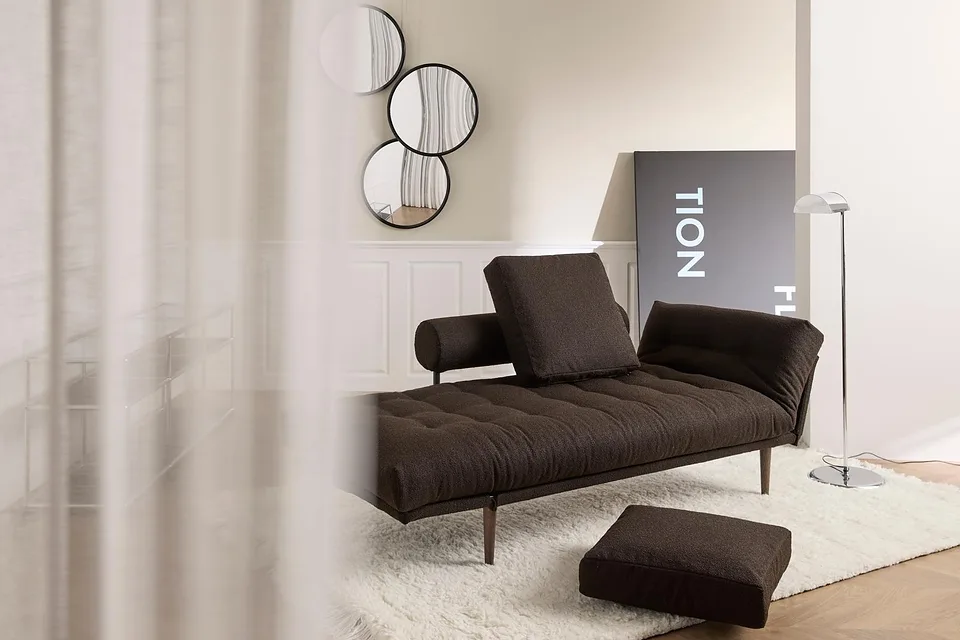 Rollo Styletto Daybed, Innovation Living, в интерьере — та же серия, другая модель (ножки Styletto)