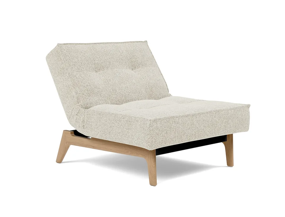 Кресло-кровать Splitback Eik Chair, Innovation Living, в положении для отдыха — вид в три четверти