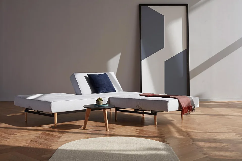 Кресло-кровать Splitback Styletto Chair, Innovation Living, в интерьере