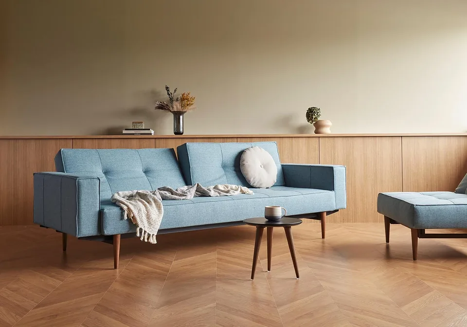 Диван-кровать Splitback Styletto Sofa Bed With Arms, Innovation Living, в интерьере