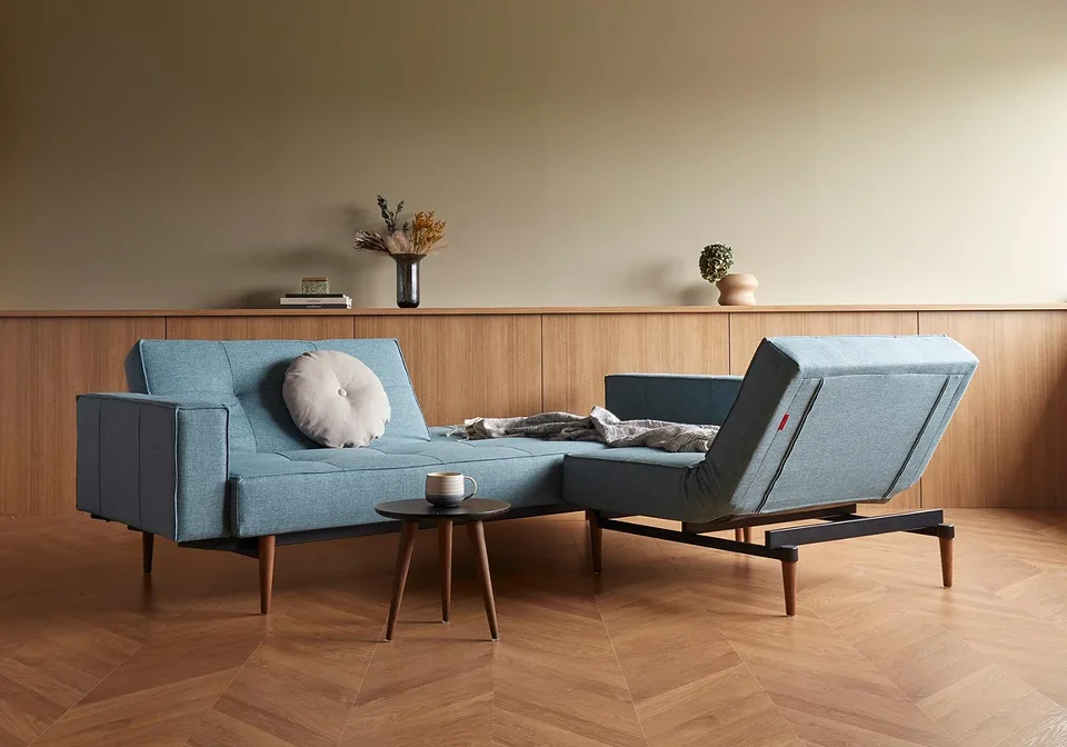 Диван-кровать Splitback Styletto Sofa Bed With Arms, Innovation Living, в интерьере