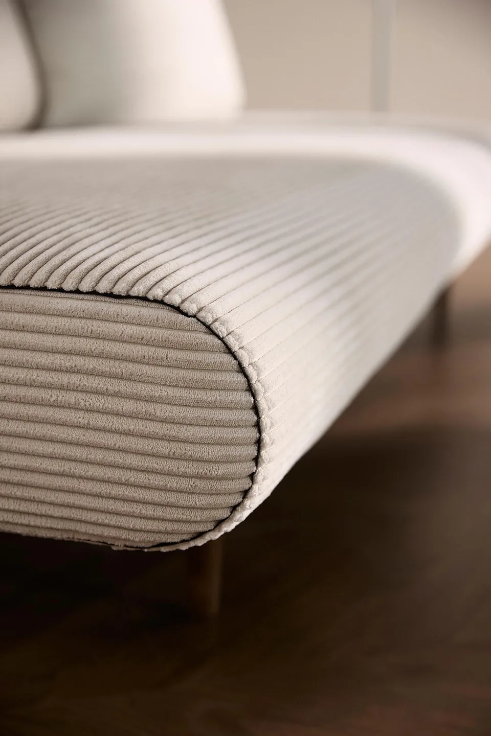 Диван-кровать Unfurl Lounger Sofa Bed, Innovation Living, в интерьере