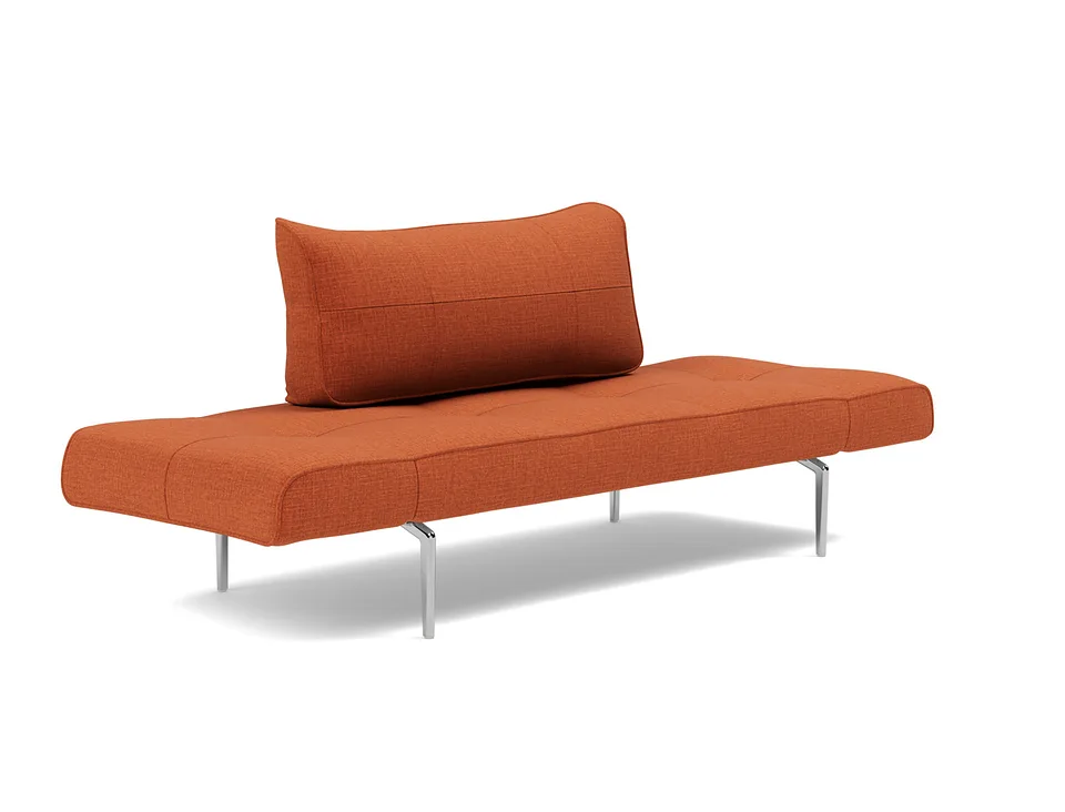 Кушетка Zeal Straw Daybed, Innovation Living, в разложенном виде — вид в три четверти